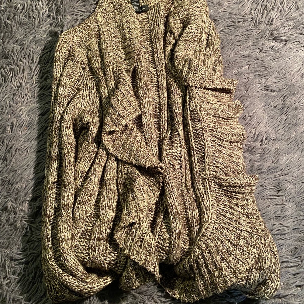 Ruffled Cardigan - Picture 2 of 2